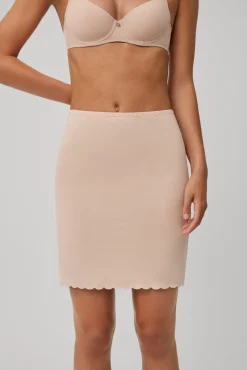Falda combinación corte láser nude