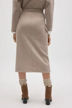 Falda midi cálida estilo cargo marrón