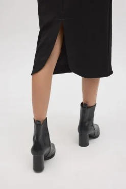 Falda midi fluida negro