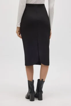 Falda midi fluida negro