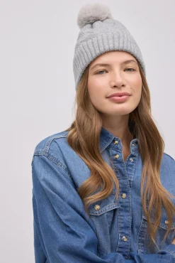 Gorro afelpado con pompón