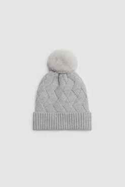 Gorro afelpado con pompón