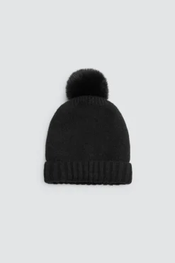 Gorro con pompón negro