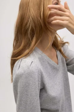 Jersey extra cómodo detalle hombros gris