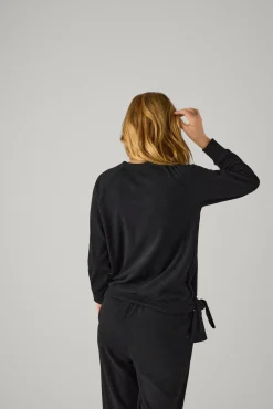 Jersey térmico detalle nudos laterales negro