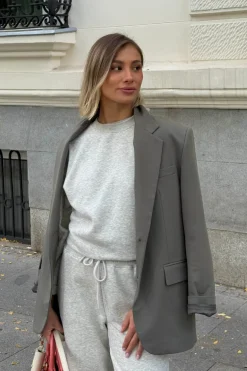 Look casual @andreasendra_