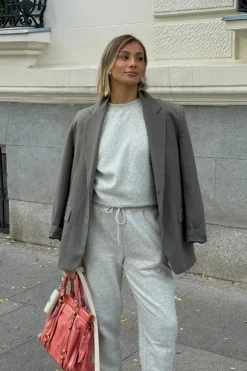 Look casual @andreasendra_