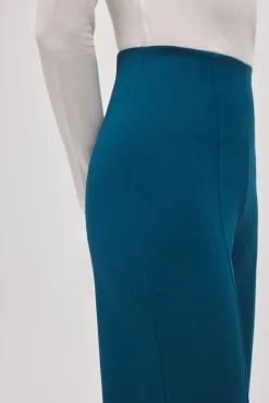 Look con pantalón de vestir azul @emidelgado79