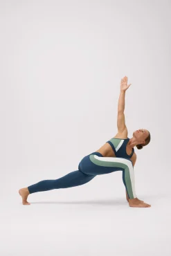 Look deportivo color block azul @teresamora6