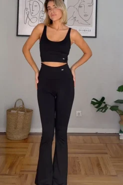 Look deportivo negro @teresamora6