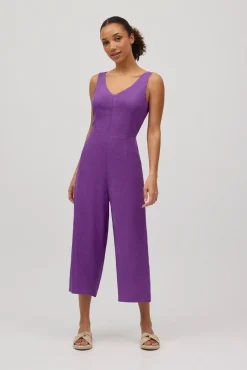 Mono con lino lazo en la espalda violeta