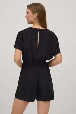 Mono corto cintura fruncida negro