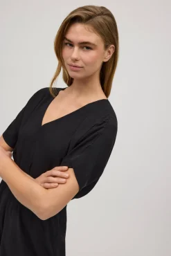 Mono corto cintura fruncida negro