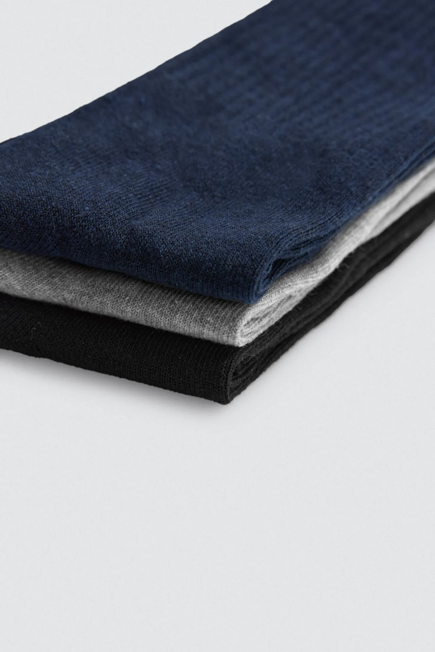 Pack 3 calcetines deportivos tonos oscuros