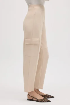 Pantalón cargo fluido marfil