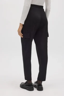 Pantalón cargo fluido negro