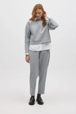 Pantalón cálido slim fit con estructura gris