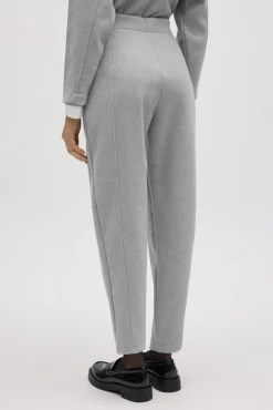 Pantalón cálido slim fit con estructura gris