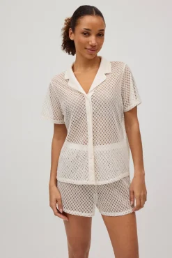 Pantalón corto calado marfil