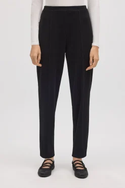 Pantalón efecto pana negro