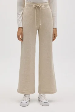 Pantalón extra cómodo recto beige