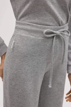 Pantalón extra cómodo recto gris