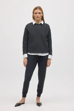 Pantalón jogger con textura marengo