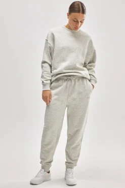 Pantalón jogger deportivo afelpado con cintura ajustable gris