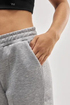 Pantalón jogger deportivo con bolsillos gris