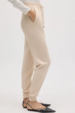 Pantalón jogger fluido marfil