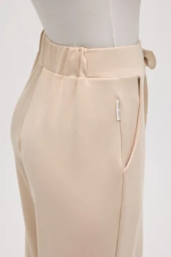 Pantalón recto fluido marfil