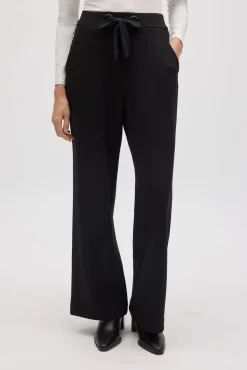 Pantalón recto fluido negro