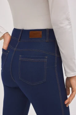 Pantalón vaquero elástico skinny marino