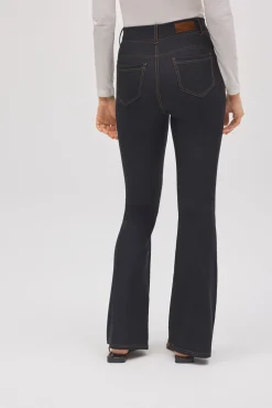 Pantalón vaquero elásticos flare negro