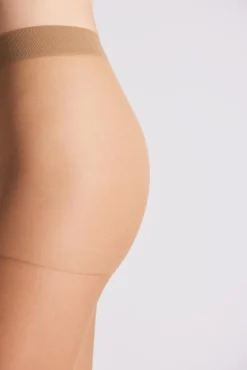 Panty 20 denier bronce