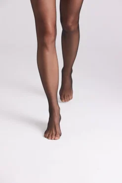 Panty puntera invisible 10 denier negro