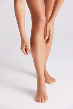 Panty puntera invisible 15 denier beige