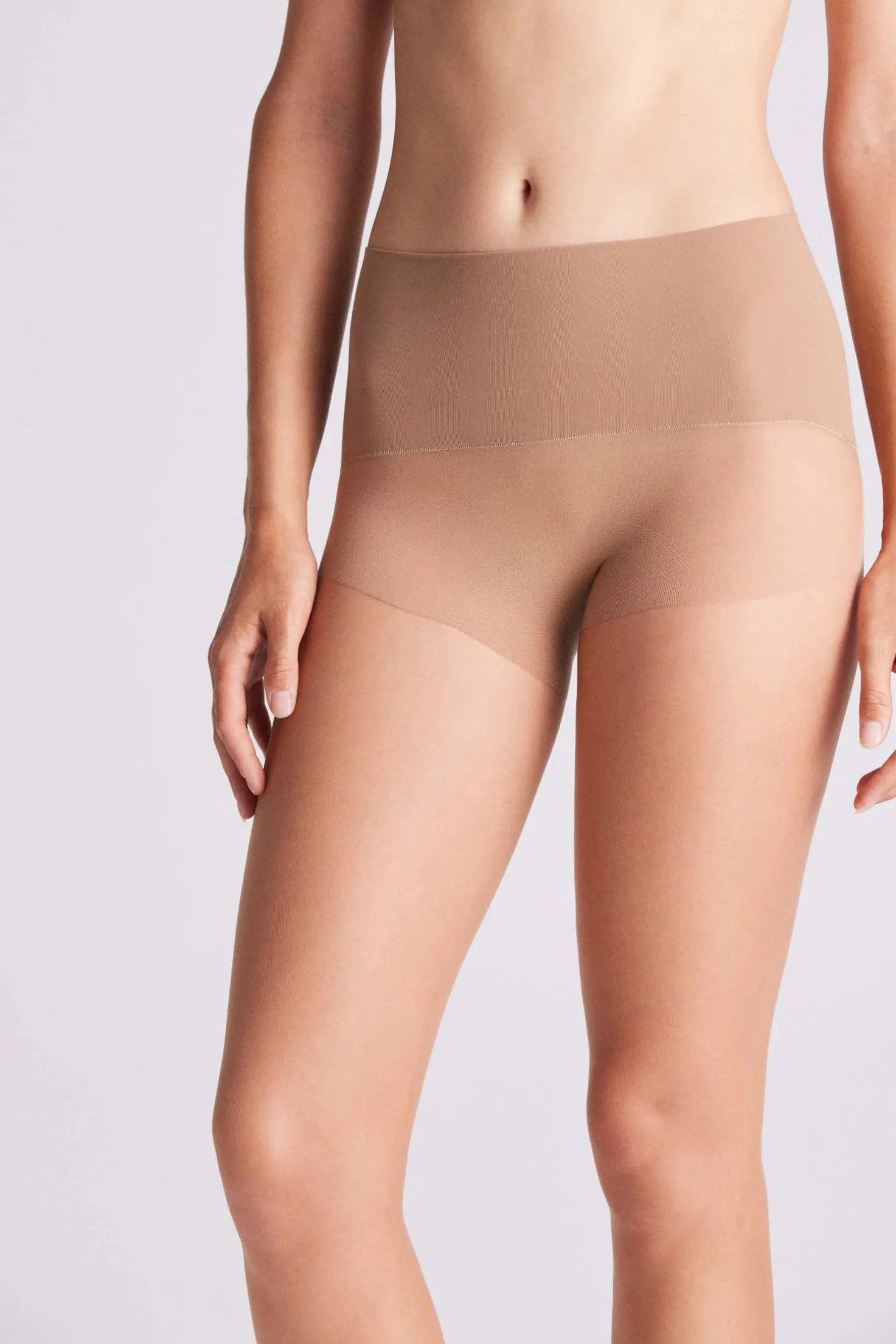 Panty sin costuras 15 denier beige