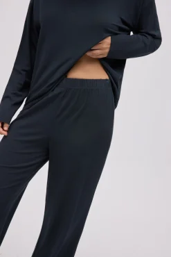 Pijama largo extra suave de modal pantalón ancho negro