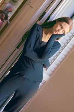 Pijama largo extra suave de modal pantalón jogger marino