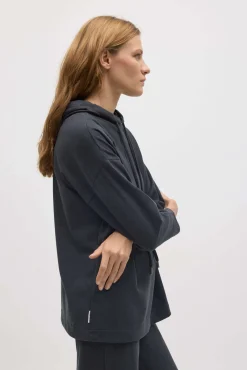 Sudadera cálida capucha ajustable con textura marengo