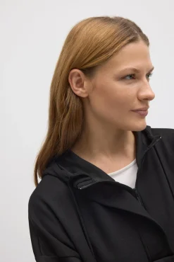 Sudadera con capucha fluida negro