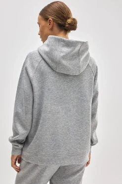 Sudadera con capucha y bolsillos gris