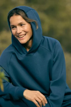 Sudadera con capucha y bolsillos azul