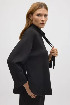 Sudadera con cuello fluida negro