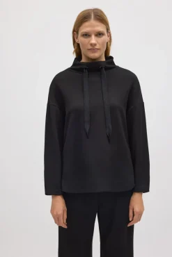 Sudadera con cuello fluida negro