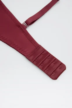 Sujetador con aro con relleno de encaje granate copas B y C