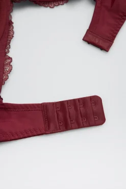 Sujetador con aro con relleno de encaje granate copas B y C