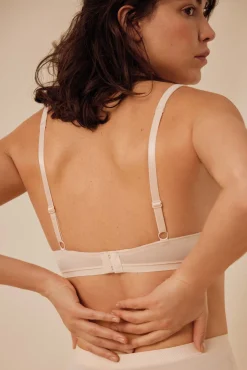 Sujetador con aro con relleno marfil