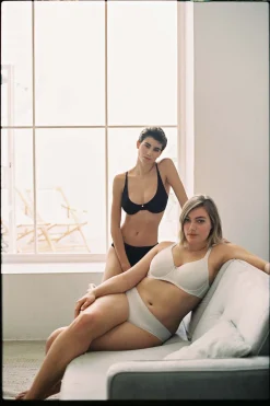 Sujetador con aro sin relleno algodón y modal blanco